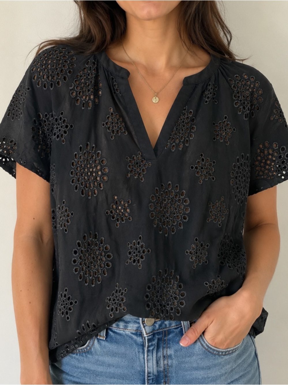 Esqualo Eyelet Top